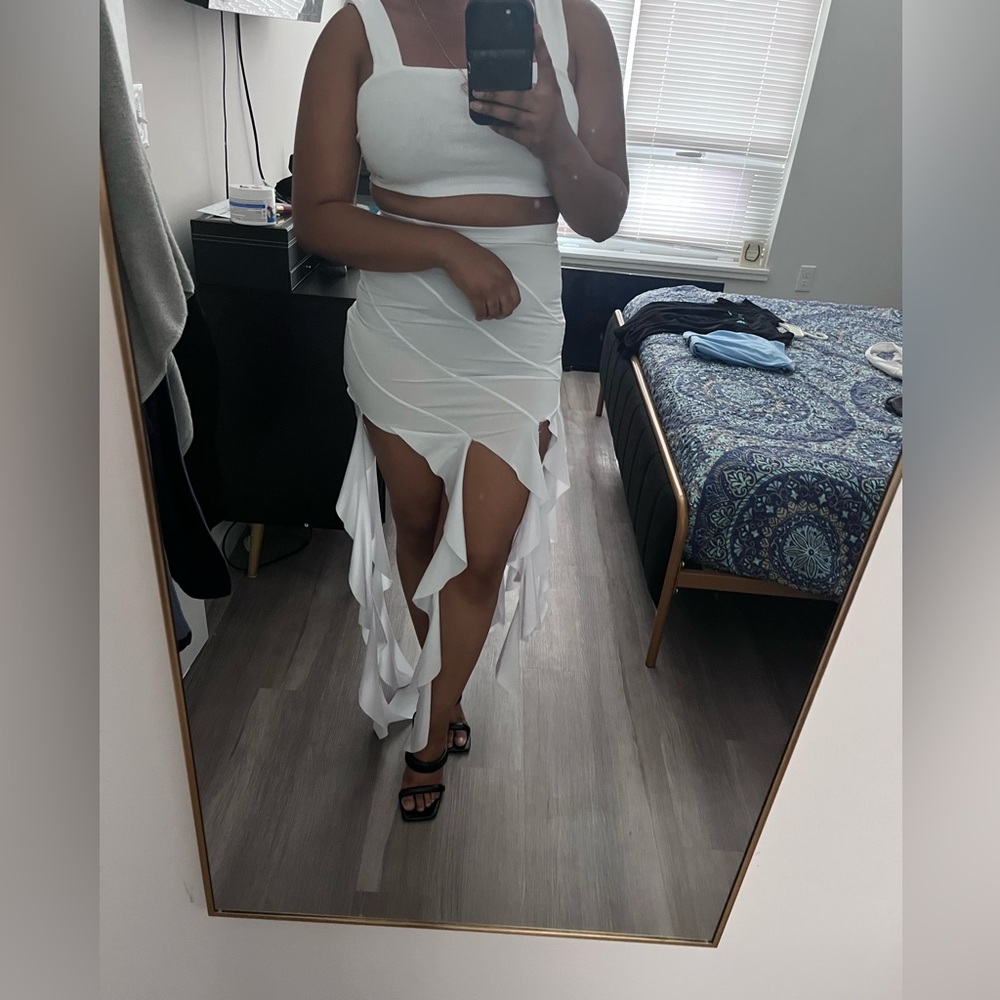 Ruffle Mini Skirt - Picture 3 of 3